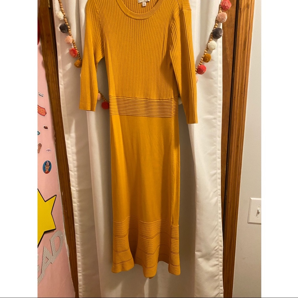 🟨NEVER WORN midi sweater dress🟨